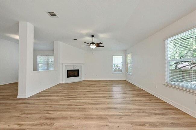 Building Photo - 5703 Marchmont Ln