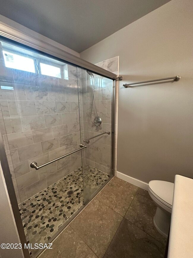 Building Photo - 7032 N Northlight Dr
