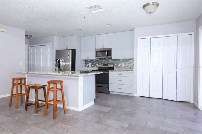 Building Photo - 15219 Starleigh Rd