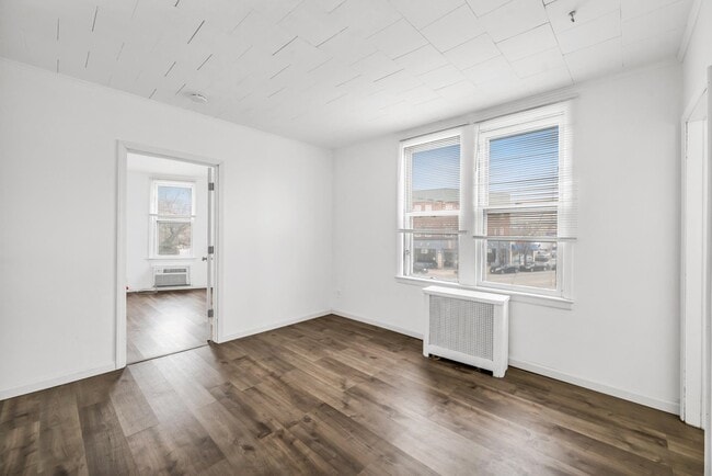 Building Photo - 41 Bloomfield Ave