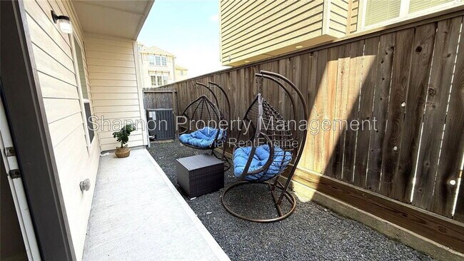 Building Photo - 10926 Brookeshire Chase Ln