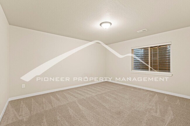 Building Photo - Luxury, Main Floor Ranch Home with EV Char...