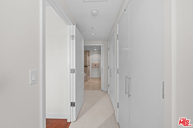 Building Photo - 3141 Michelson Dr