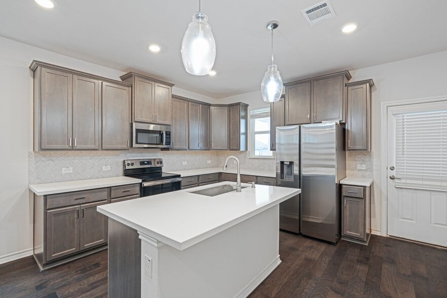 Building Photo - 172 Breccia Trl