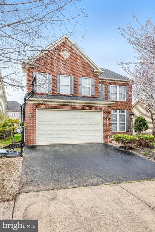Building Photo - 8416 Churchside Dr