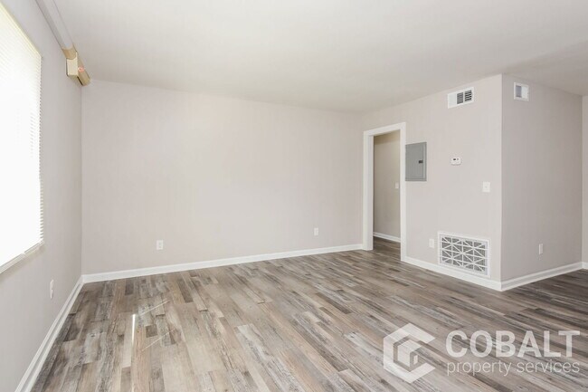 Building Photo - 3586 Jackson St
