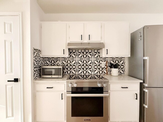 Building Photo - 1706 Woodwind Ln