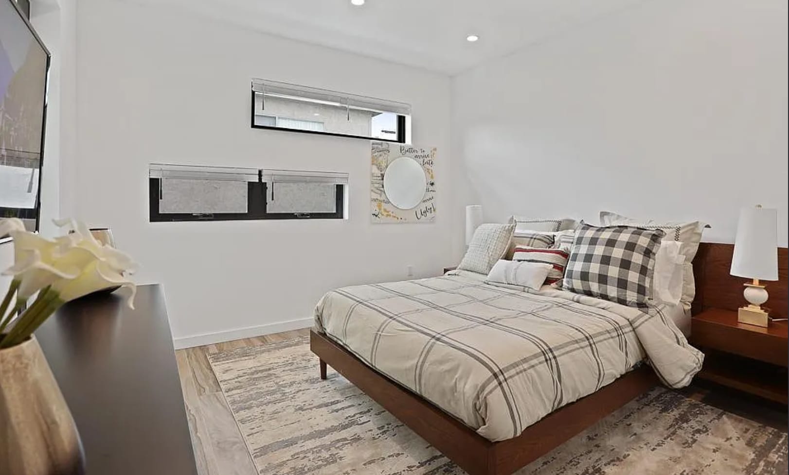 Building Photo - 2323 28th St