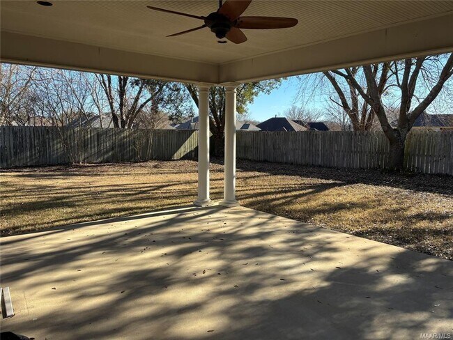 Building Photo - 1136 Hallwood Ln