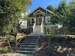 Building Photo - 3Bd/1.75Ba Seattle House