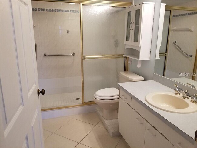 Building Photo - 9510 Harbor Greens Way