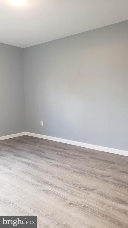 Building Photo - 22 Meadow Rue Ln