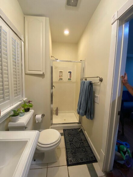 Building Photo - 13 Elizabeth St