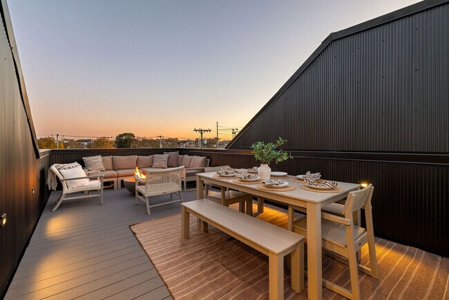 Building Photo - 1117 3rd Ave S