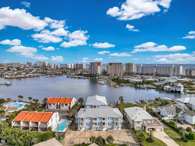 Building Photo - 22 Moreno Point Rd