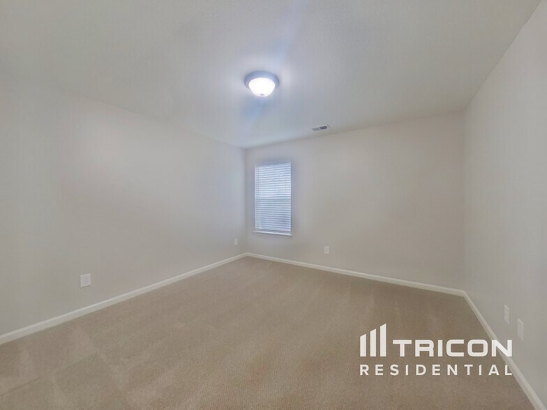 Building Photo - 259 Baneberry Loop