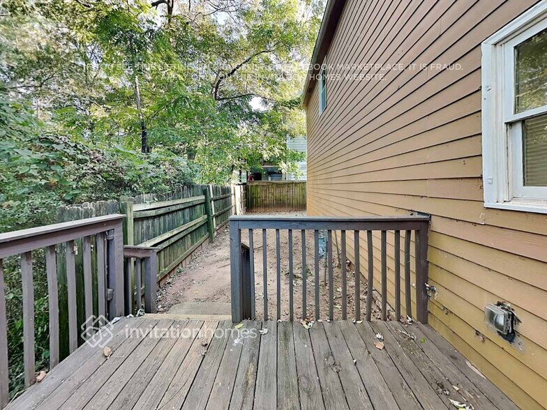 Building Photo - 94 Ericson St SE