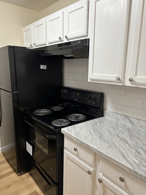 Building Photo - 3620 Verde Dr