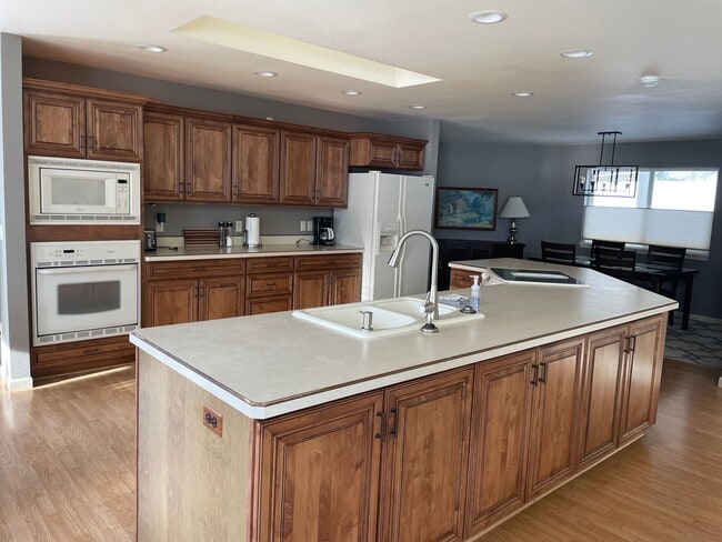 Building Photo - Fully Furnished Winter Rental: Stunning Lakefront Retreat on Little Bitterroot Lake – Marion, Mon...