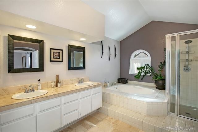 Building Photo - 2175 Villa Sonoma Glen