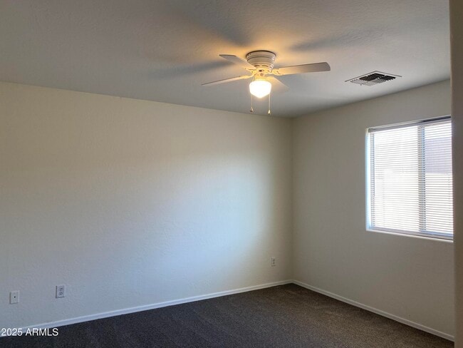 Building Photo - 25032 W Dove Gap