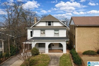 Building Photo - 2134 16th Ave S