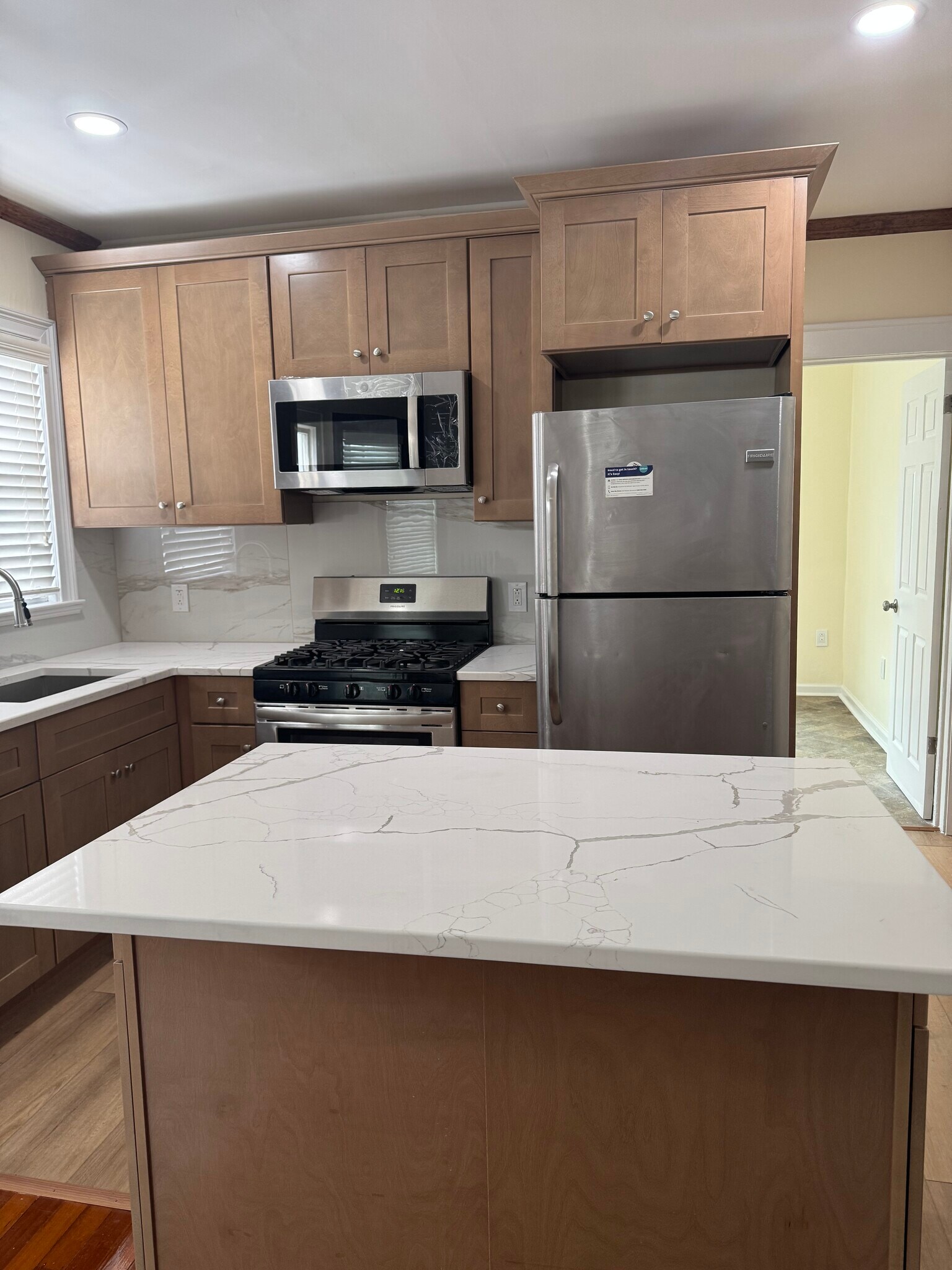 Building Photo - 102 Riggs Pl