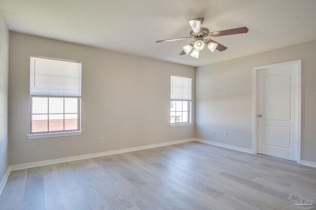 Building Photo - 1292 Wetherby Rd