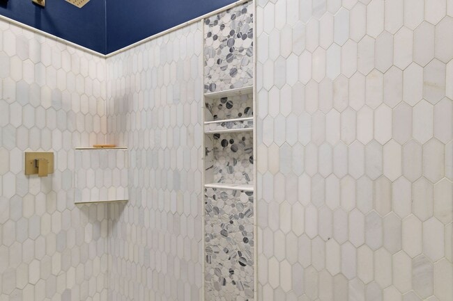 Building Photo - Luxury Living in a Fully Renovated Historic Building