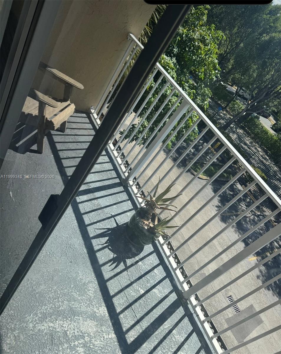 Building Photo - 5201 Geneva Way