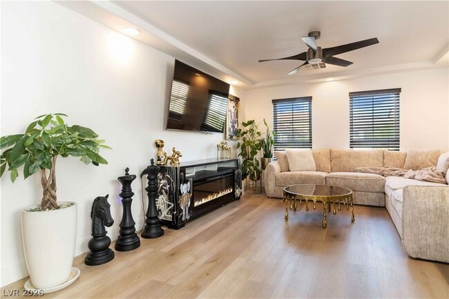 Building Photo - 9758 Hawk Crest St