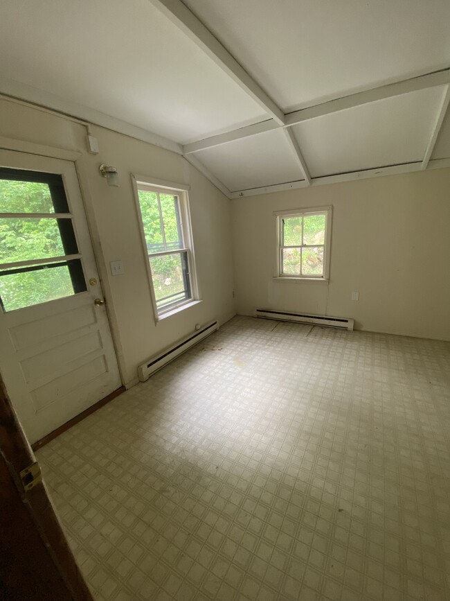 Rear entrance/large mud room - 15 Beaver Pond Rd