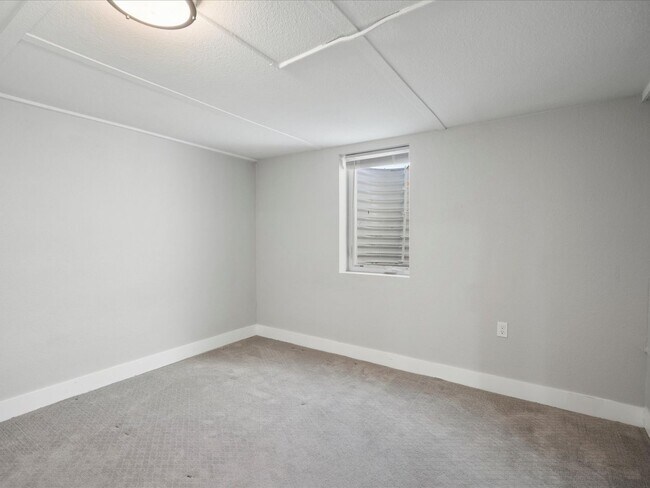 Building Photo - Charming Updated Bungalow near Downtown De...