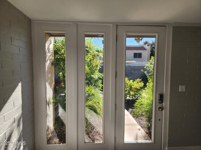 Building Photo - 4419 N 27th St