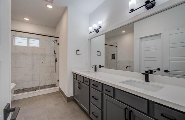 Building Photo - 970 Highland Sound Ln
