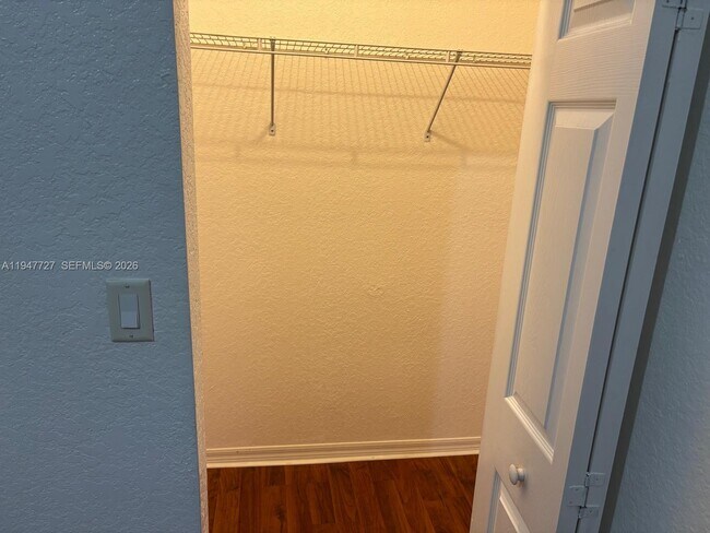 Building Photo - 4911 SW 140th Terrace