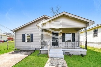 Building Photo - 2205 Powderly Ave SW