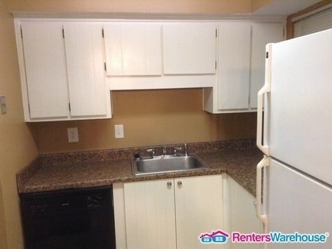 Building Photo - 367 Leisure Ct