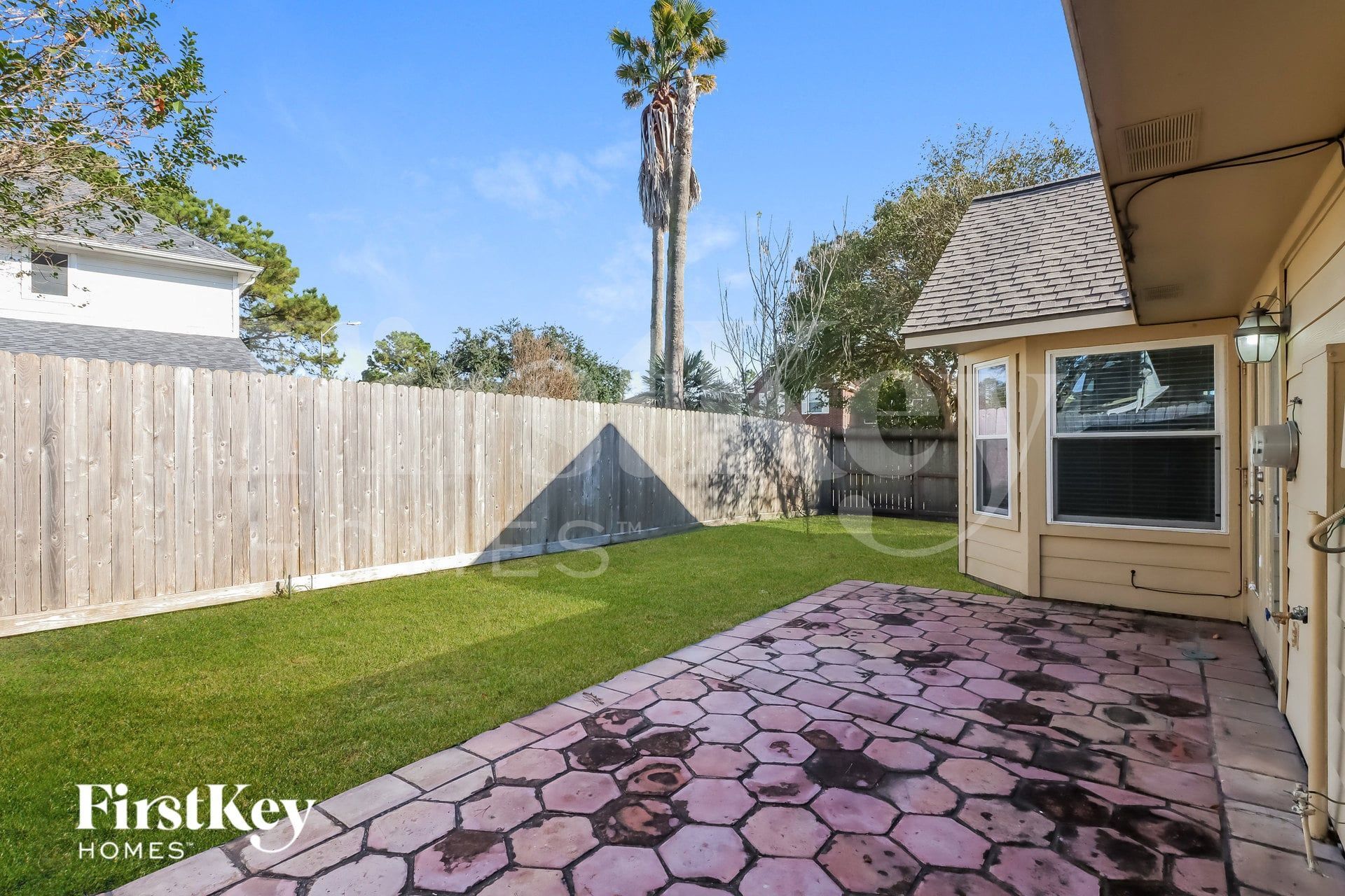 Building Photo - 8002 Tustin Dr