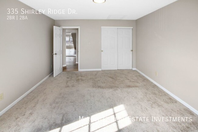 Building Photo - Beautiful 1,500+ sqft 2BR/2BA with Large L...