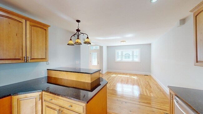 Building Photo - 4 M Street Pl