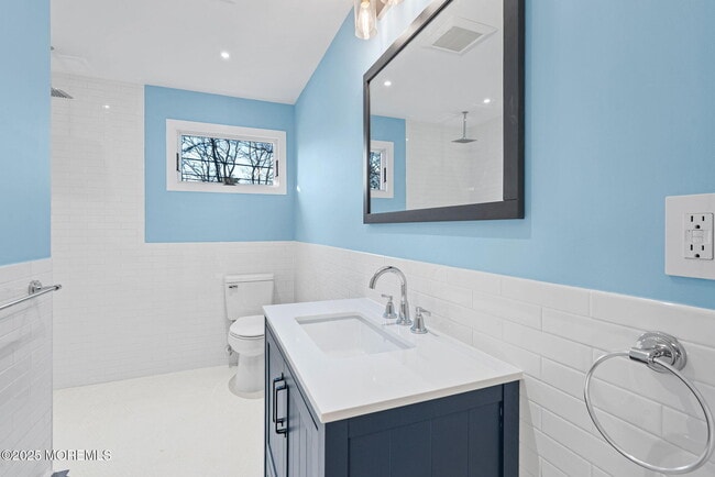 Building Photo - 458 Newtons Corner Rd