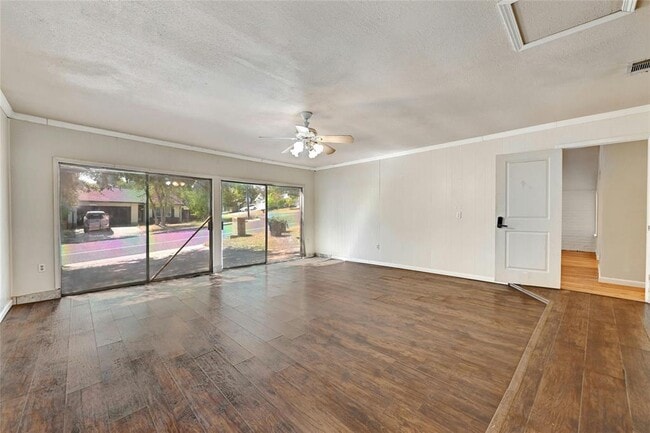 Building Photo - 3312 Plantation Rd