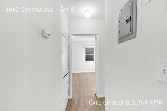 Building Photo - 1042 Sonora Ave