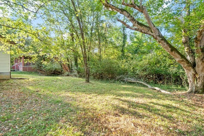 Building Photo - 2 Bedroom Pet Friendly Home For Rent!