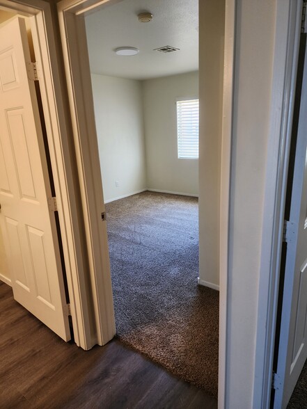 Building Photo - 2233 James Bilbray Dr