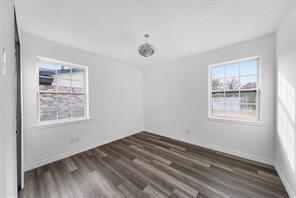 Building Photo - 710 Carpenter Dr