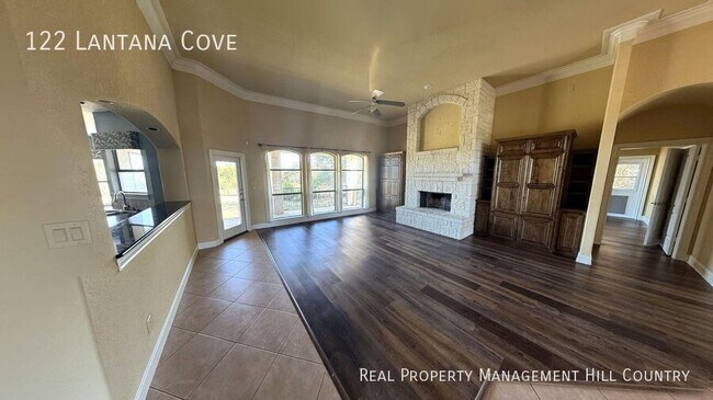 Building Photo - 122 Lantana Cove