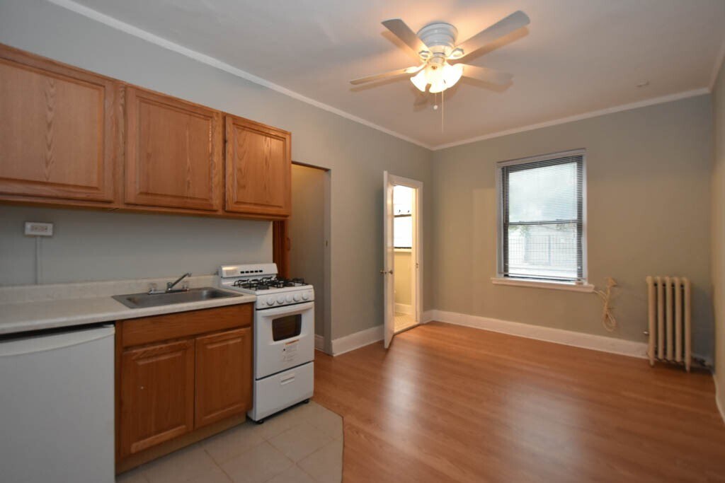 Building Photo - 3836 N Fremont St