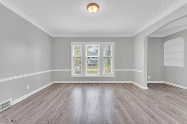 Building Photo - 3557 Silsby Rd
